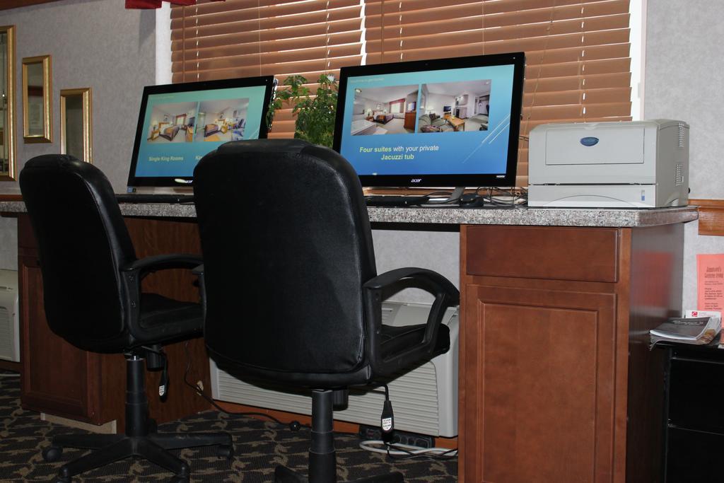Everspring Inn & Suites Oskaloosa المظهر الخارجي الصورة