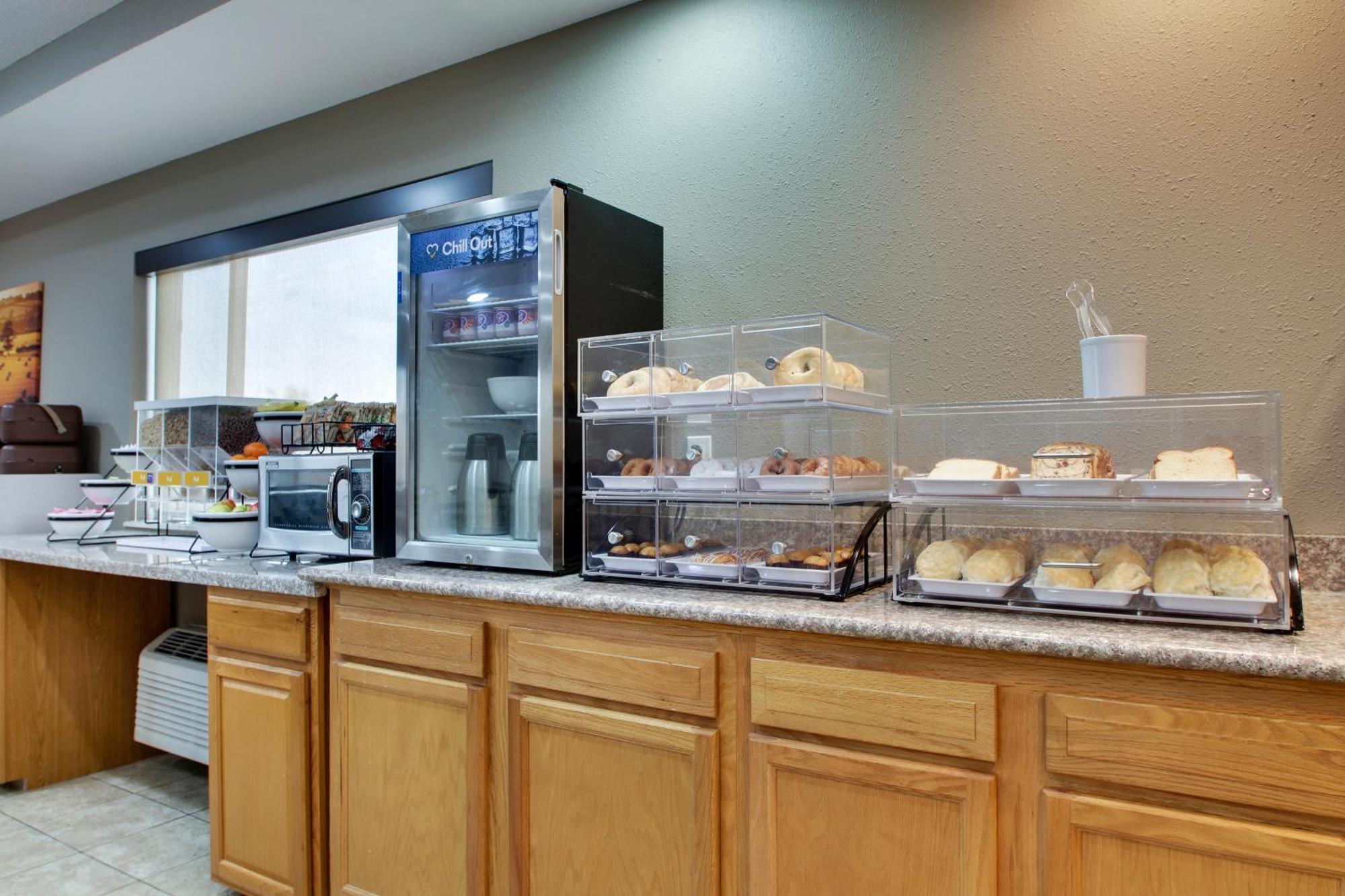 Everspring Inn & Suites Oskaloosa المظهر الخارجي الصورة