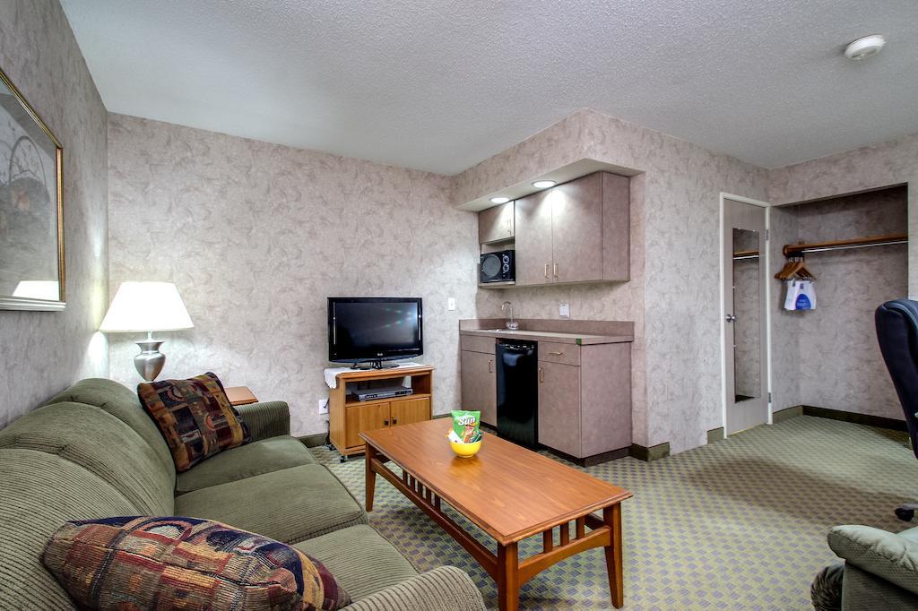 Everspring Inn & Suites Oskaloosa الغرفة الصورة
