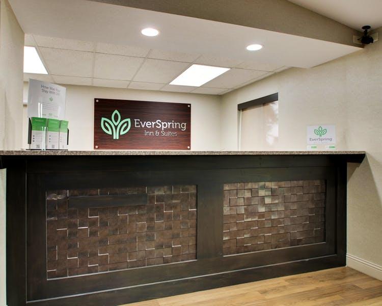 Everspring Inn & Suites Oskaloosa المظهر الخارجي الصورة