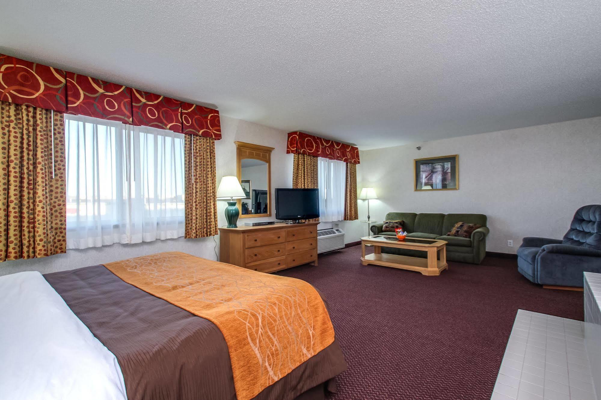 Everspring Inn & Suites Oskaloosa المظهر الخارجي الصورة