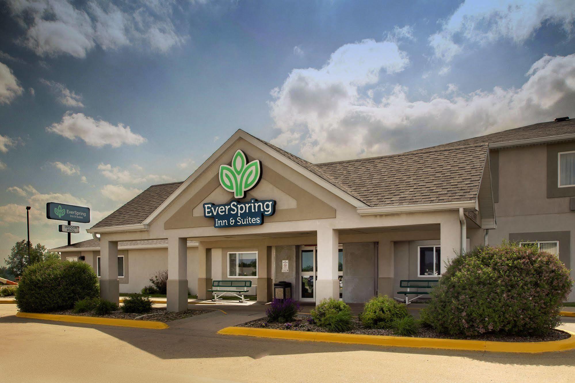 Everspring Inn & Suites Oskaloosa المظهر الخارجي الصورة