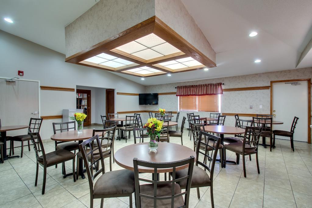 Everspring Inn & Suites Oskaloosa المظهر الخارجي الصورة